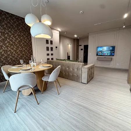 شقة Airport Dream - Modern, King Size Beds كلوج-نابوكا