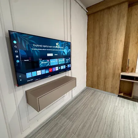 Airport Dream - Modern, King Size Beds كلوج-نابوكا