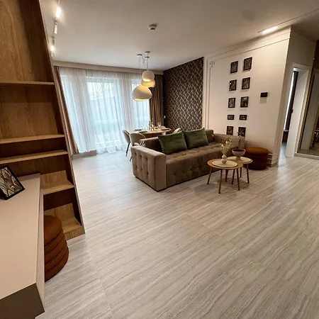Apartamento Airport Dream - Modern, Free Parking, Kingsize Be *